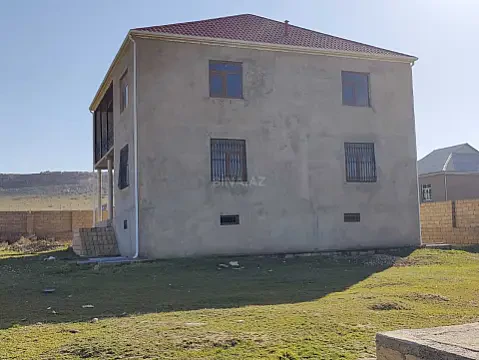 Satılır 6 otaqlı həyət evi 270 m² — Bakı, Qobustan qəs. 6 otaq 270.00 m²