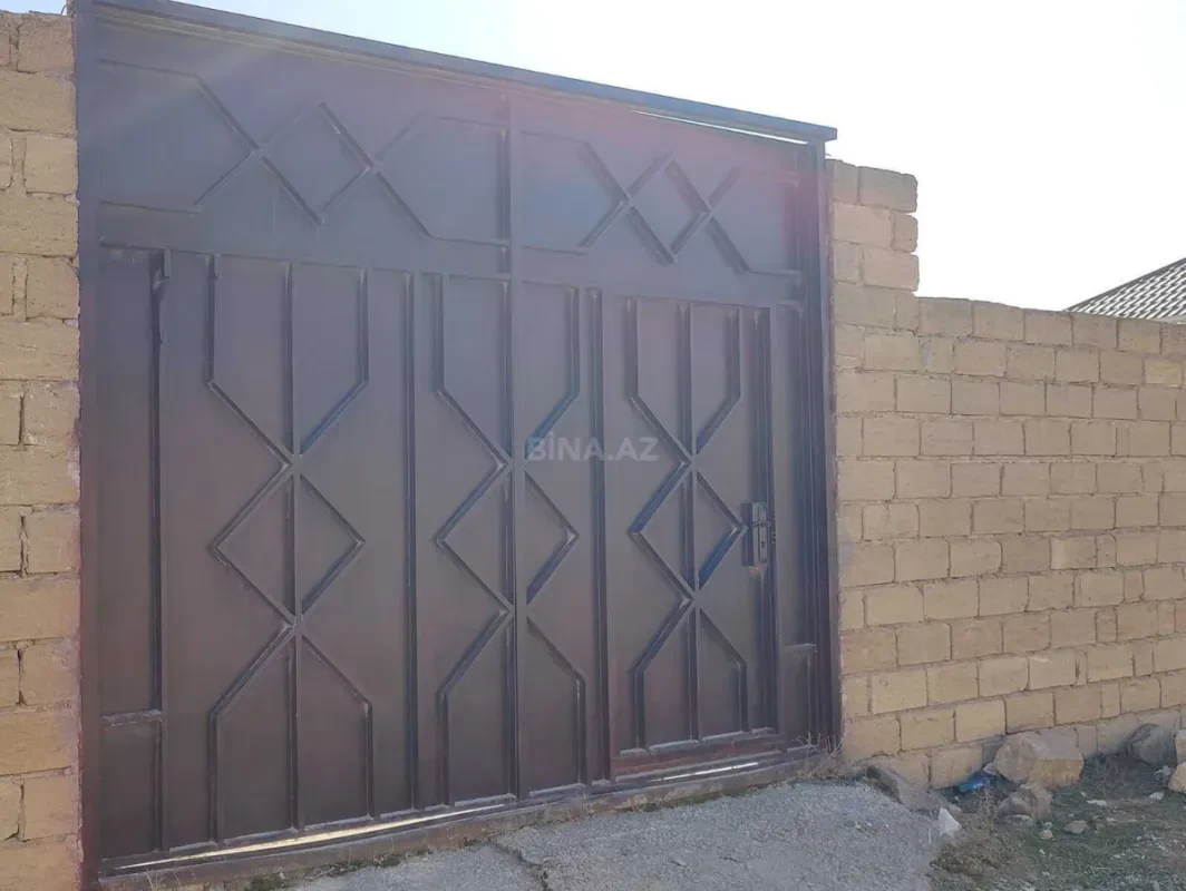 Satılır 6 otaqlı həyət evi 270 m²