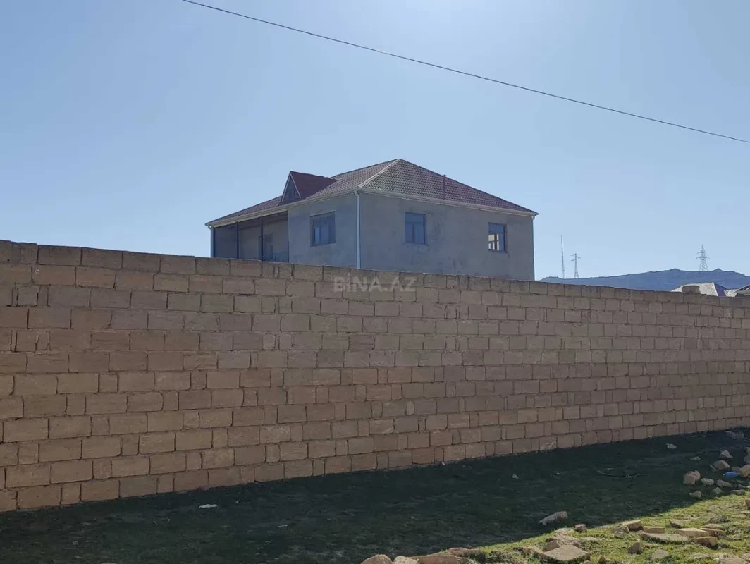 Satılır 6 otaqlı həyət evi 270 m²