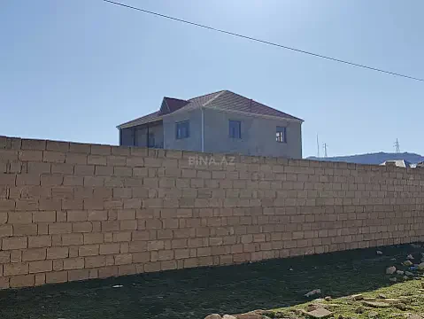 Satılır 6 otaqlı həyət evi 270 m²