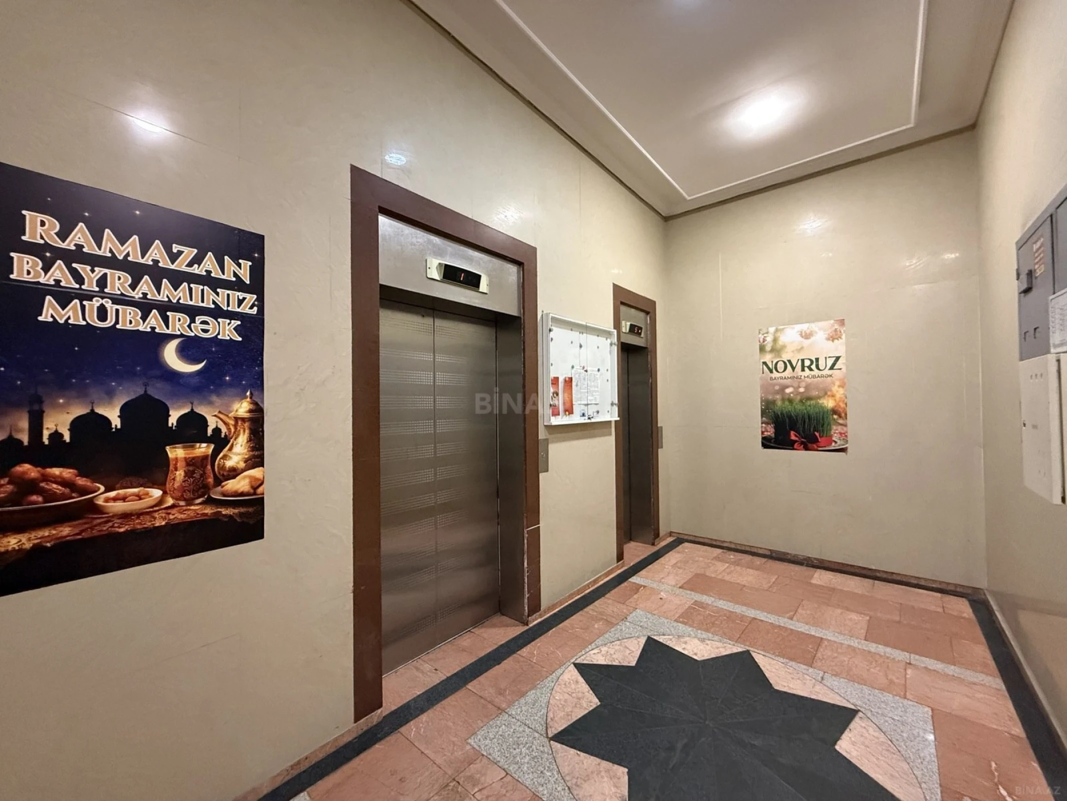 Satılır 4 otaqlı mənzil 190 m²
