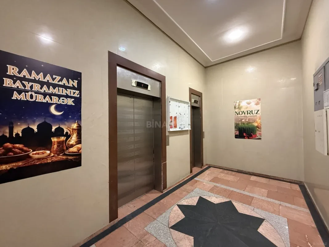 Satılır 4 otaqlı mənzil 190 m²