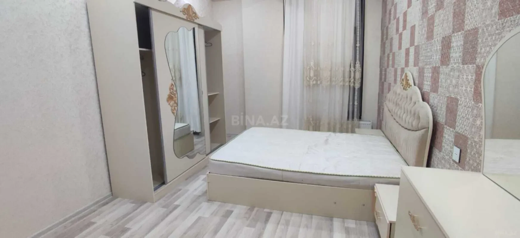 Kirayə verilir 2 otaqlı mənzil 85 m²
