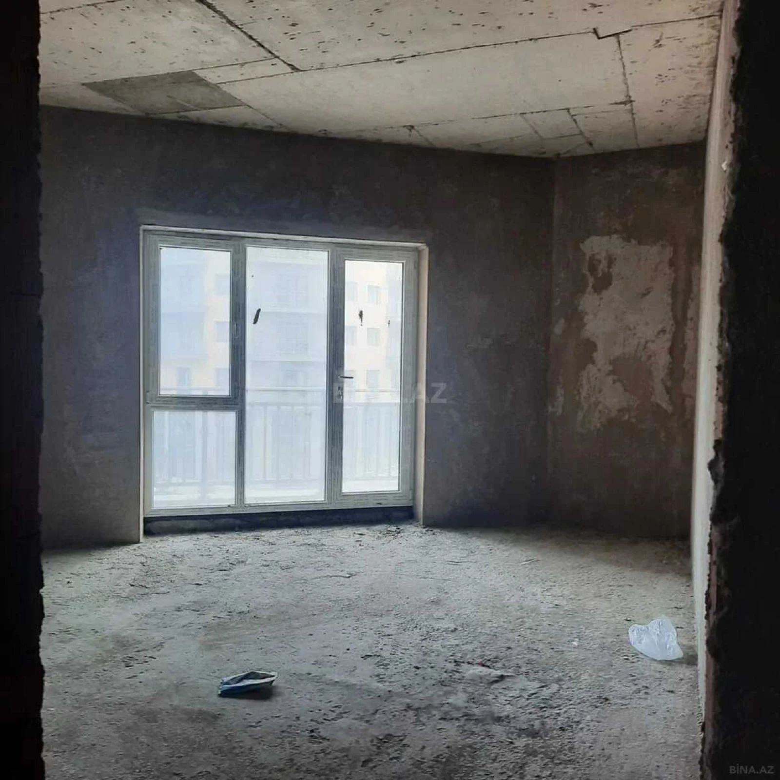 Satılır 2 otaqlı mənzil 90 m²