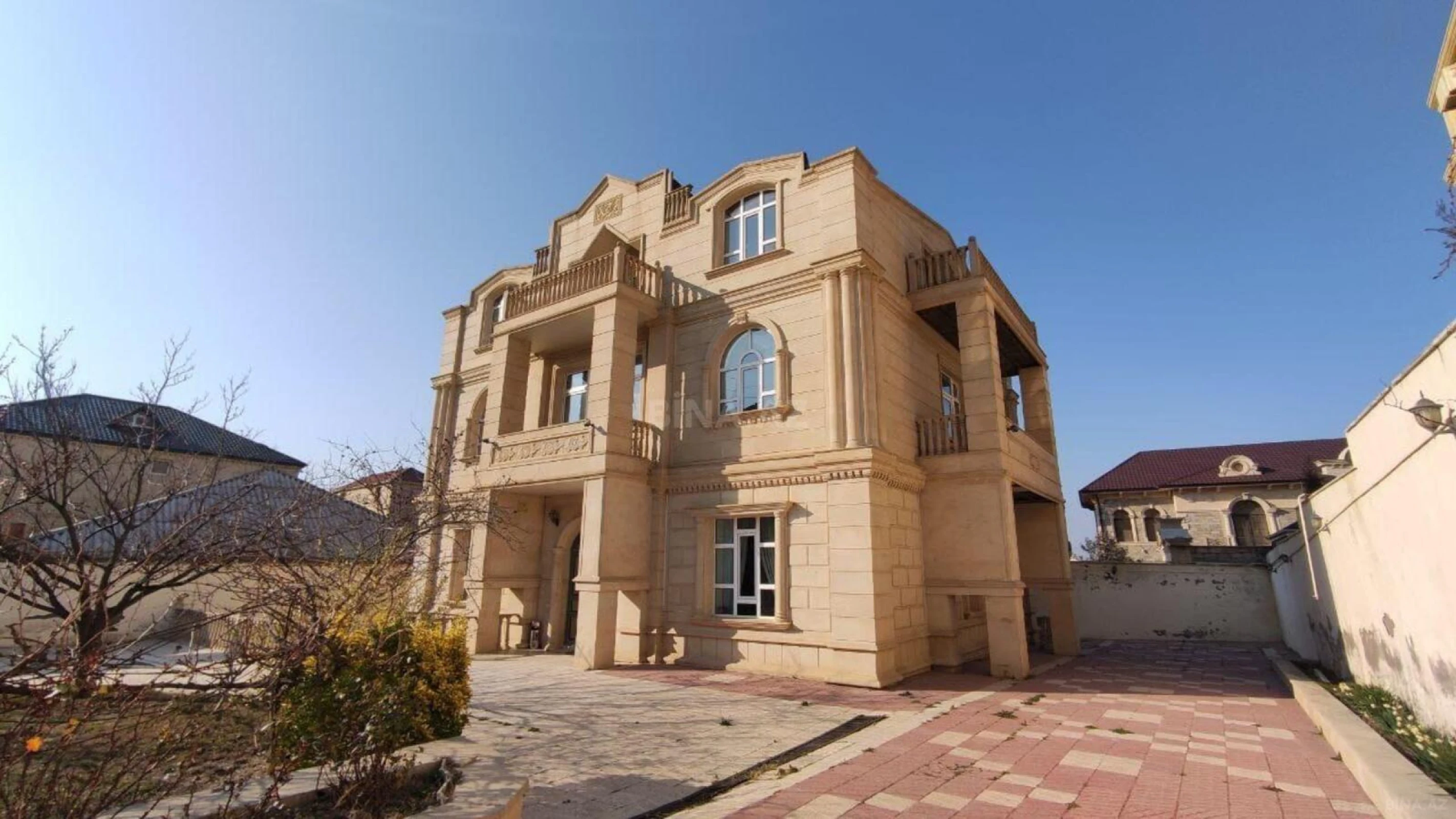 Satılır 5 otaqlı həyət evi 113 m²