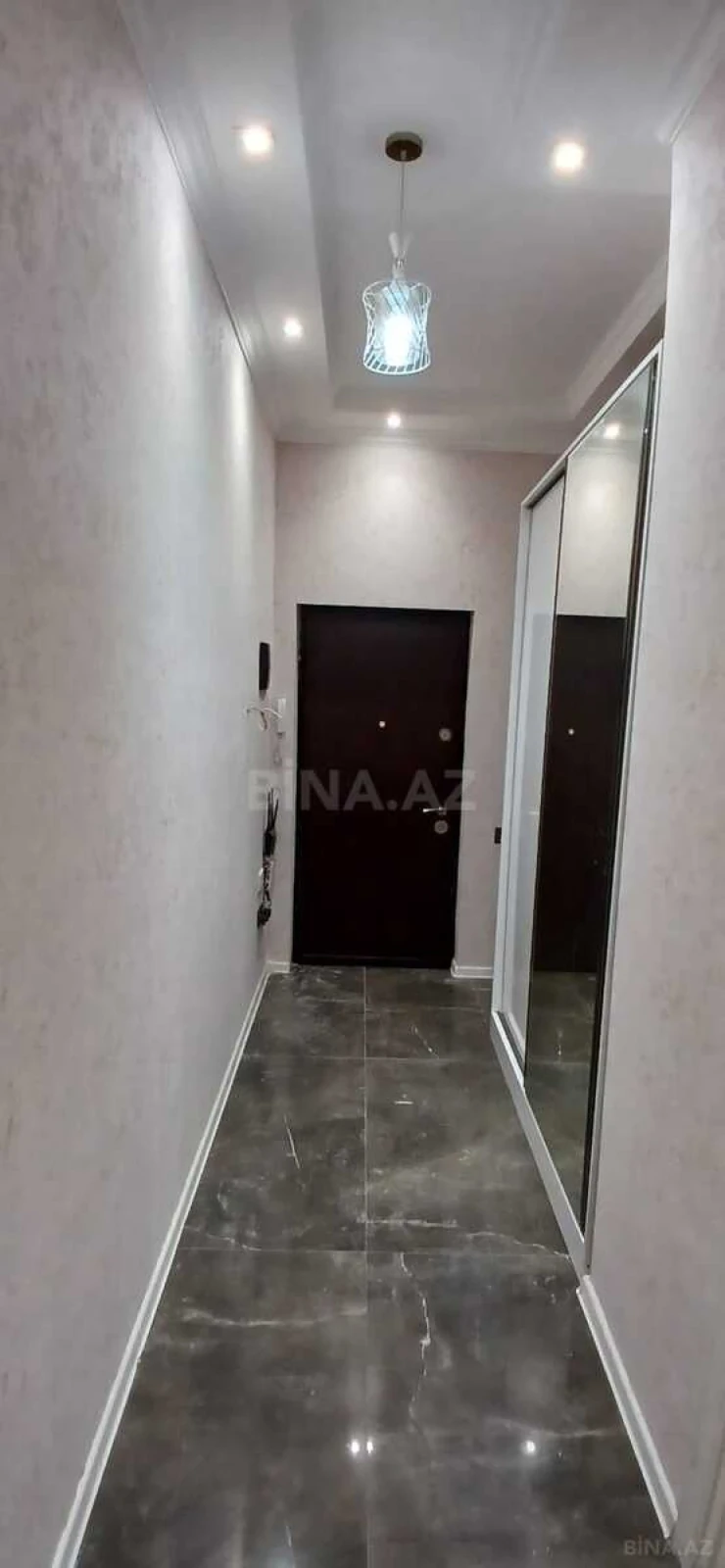 Satılır 2 otaqlı mənzil 55 m²