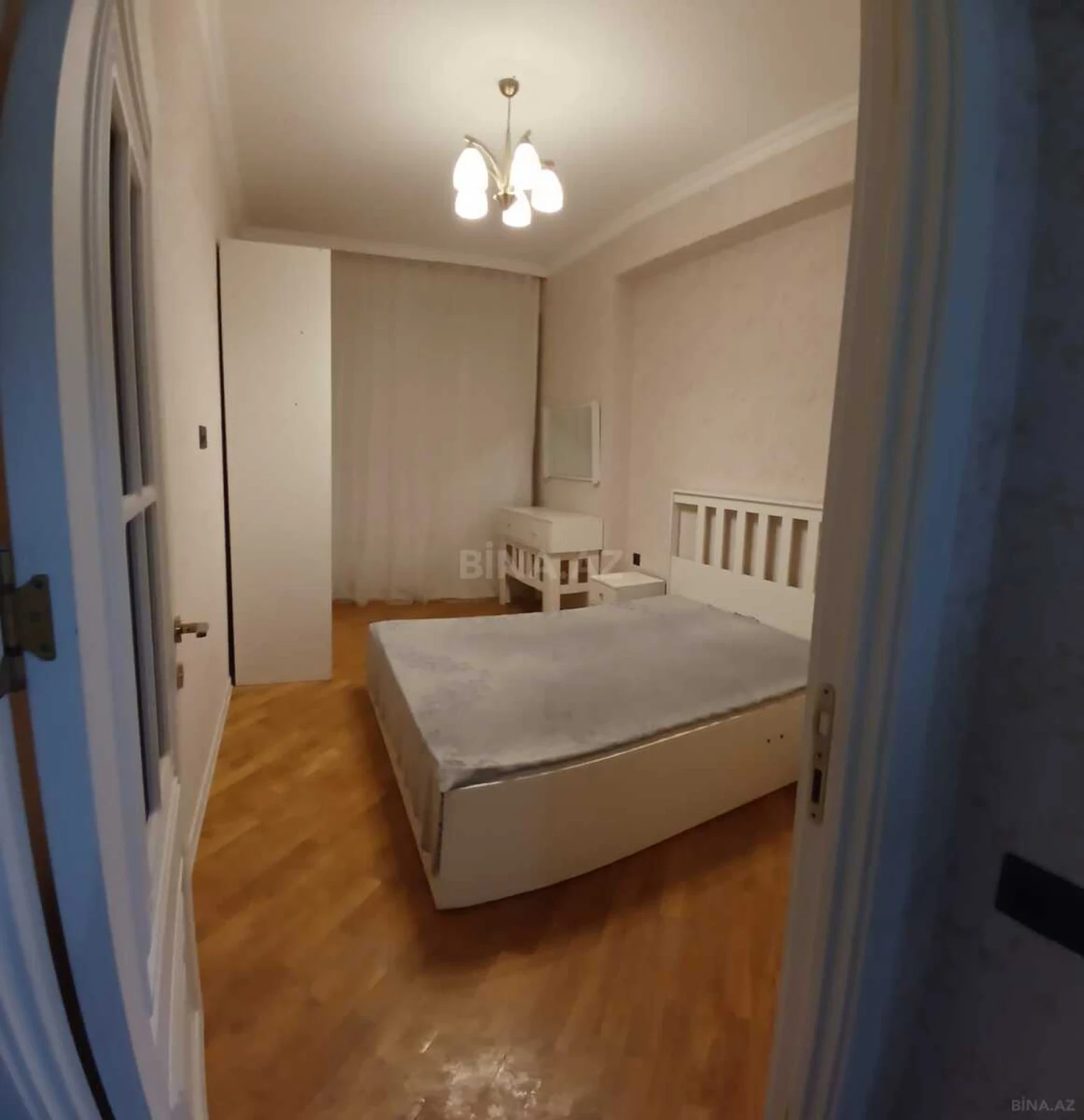 Satılır 2 otaqlı mənzil 55 m²