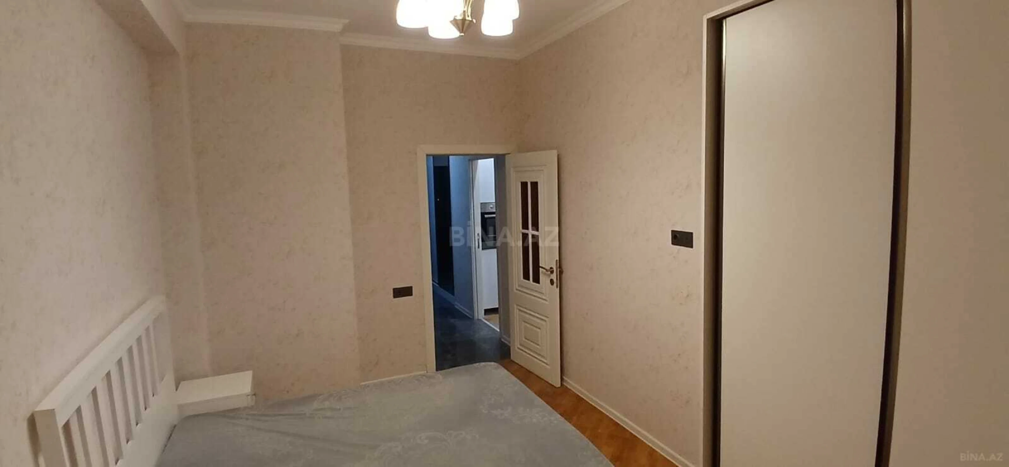 Satılır 2 otaqlı mənzil 55 m²