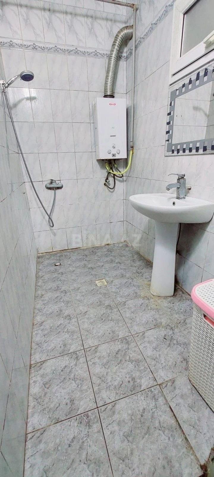 Satılır 2 otaqlı mənzil 60 m²