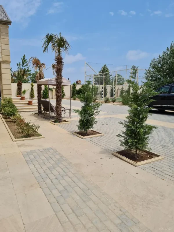 Kirayə verilir 5 otaqlı həyət evi 650 m²