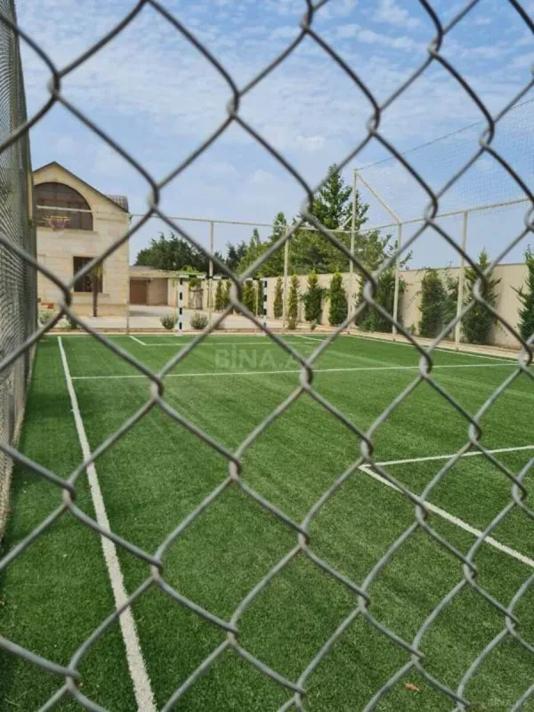 Kirayə verilir 5 otaqlı həyət evi 650 m²