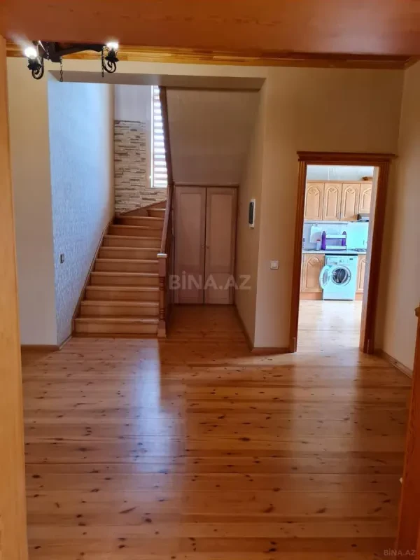 Kirayə verilir 5 otaqlı həyət evi 650 m²