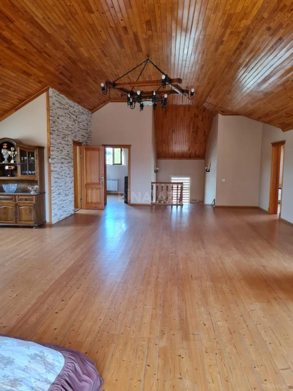 Kirayə verilir 5 otaqlı həyət evi 650 m²
