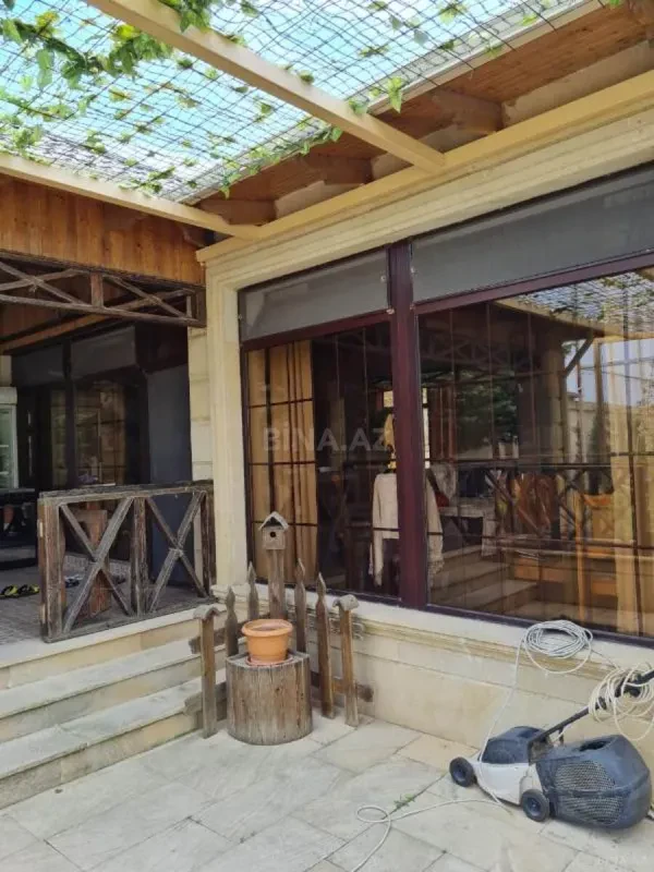 Kirayə verilir 5 otaqlı həyət evi 650 m²