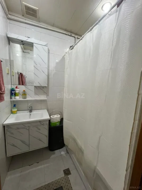Satılır 4 otaqlı mənzil 100 m²