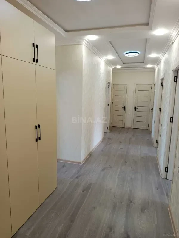 Kirayə verilir 4 otaqlı mənzil 105 m²