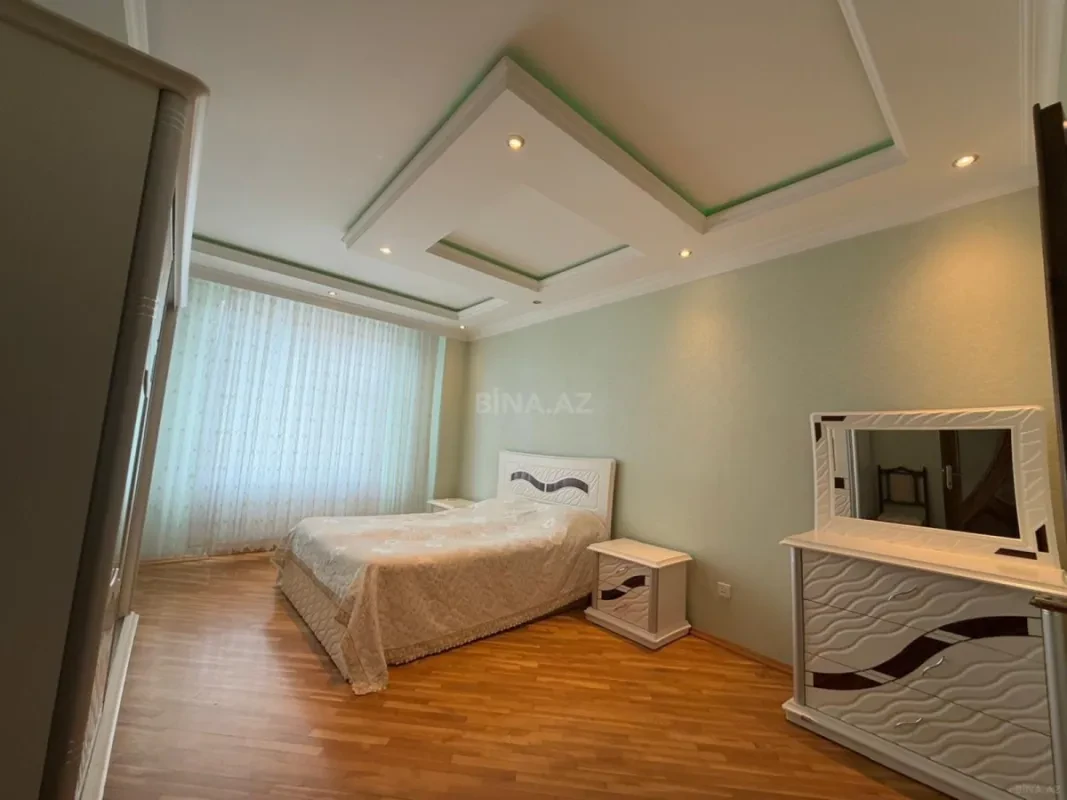 Kirayə verilir 4 otaqlı mənzil 170 m²