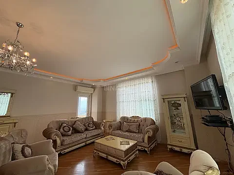 Kirayə verilir 4 otaqlı mənzil 170 m²