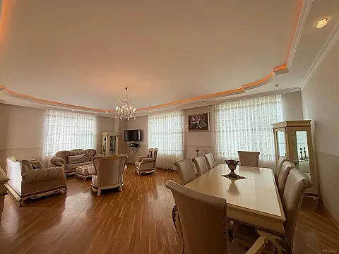 Kirayə verilir 4 otaqlı mənzil 170 m² — Bakı, Nərimanov 4 otaq 170.00 m²