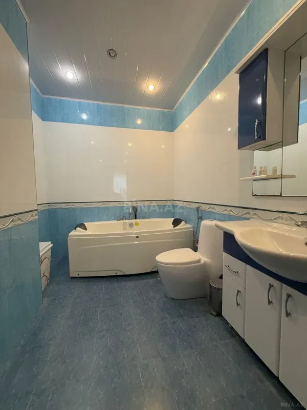 Kirayə verilir 4 otaqlı mənzil 170 m²
