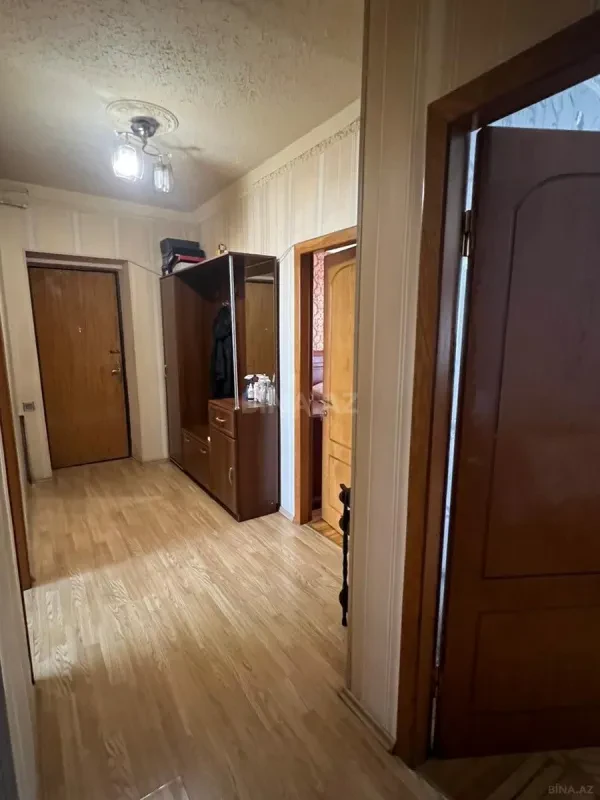 Satılır 4 otaqlı mənzil 100 m²