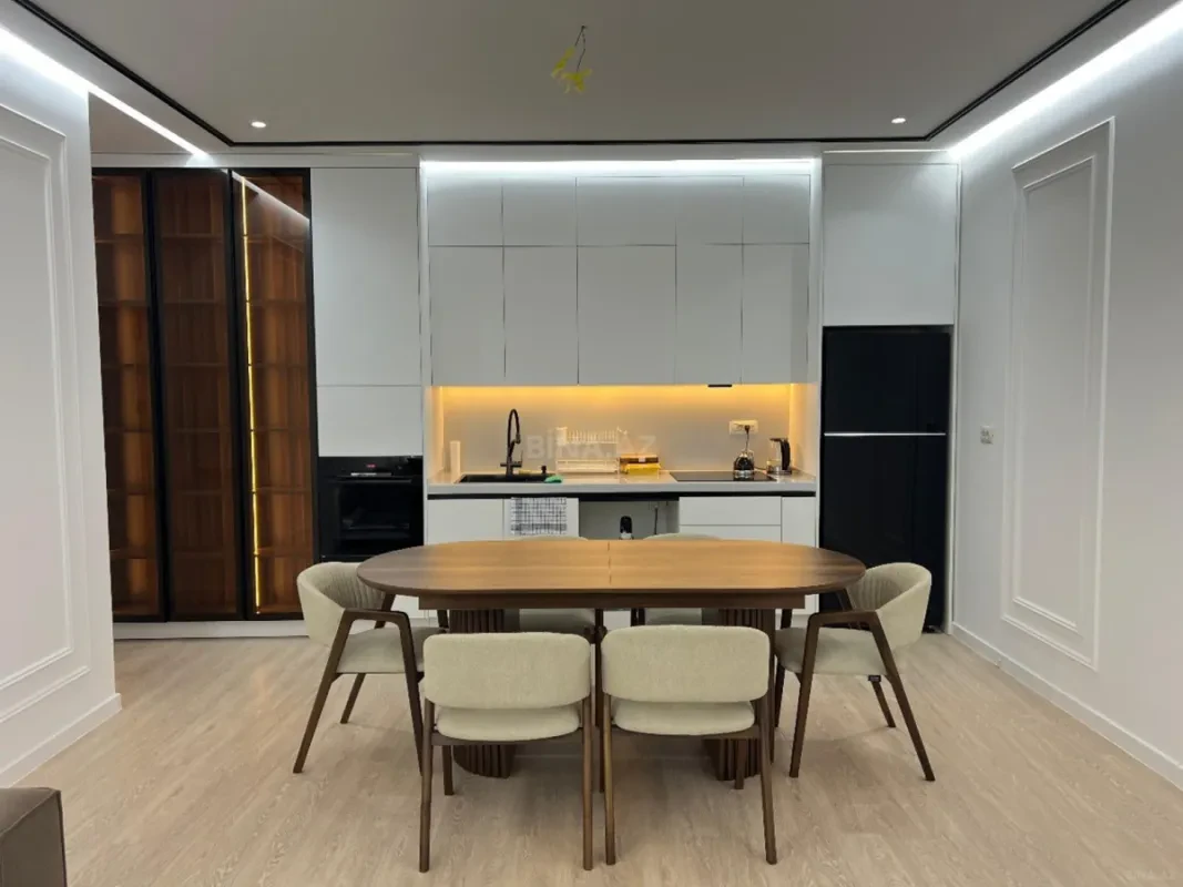 Kirayə verilir 3 otaqlı mənzil 115 m²