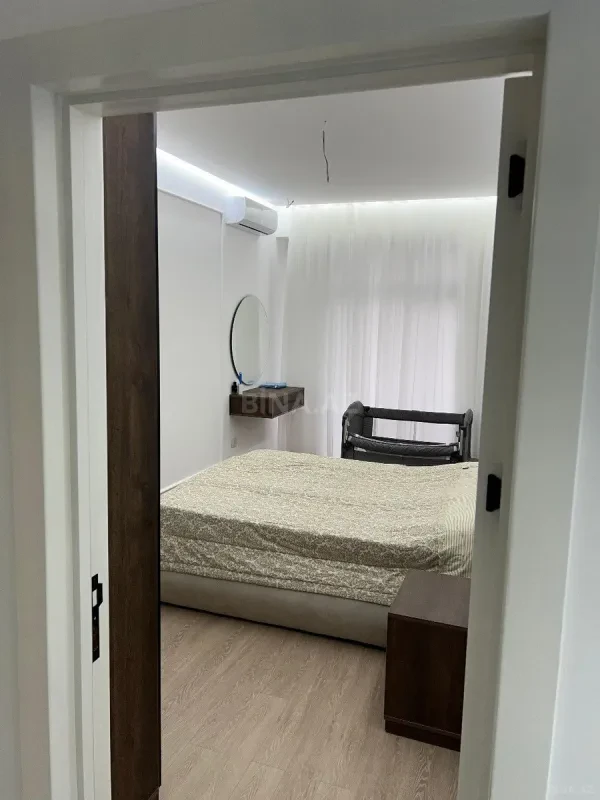 Kirayə verilir 3 otaqlı mənzil 115 m²
