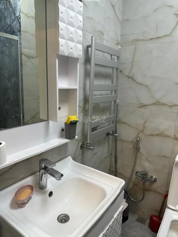 Satılır 2 otaqlı mənzil 45 m²