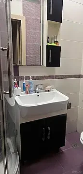 Kirayə verilir 2 otaqlı mənzil 80 m²