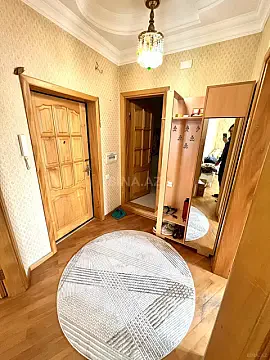 Kirayə verilir 2 otaqlı mənzil 70 m²