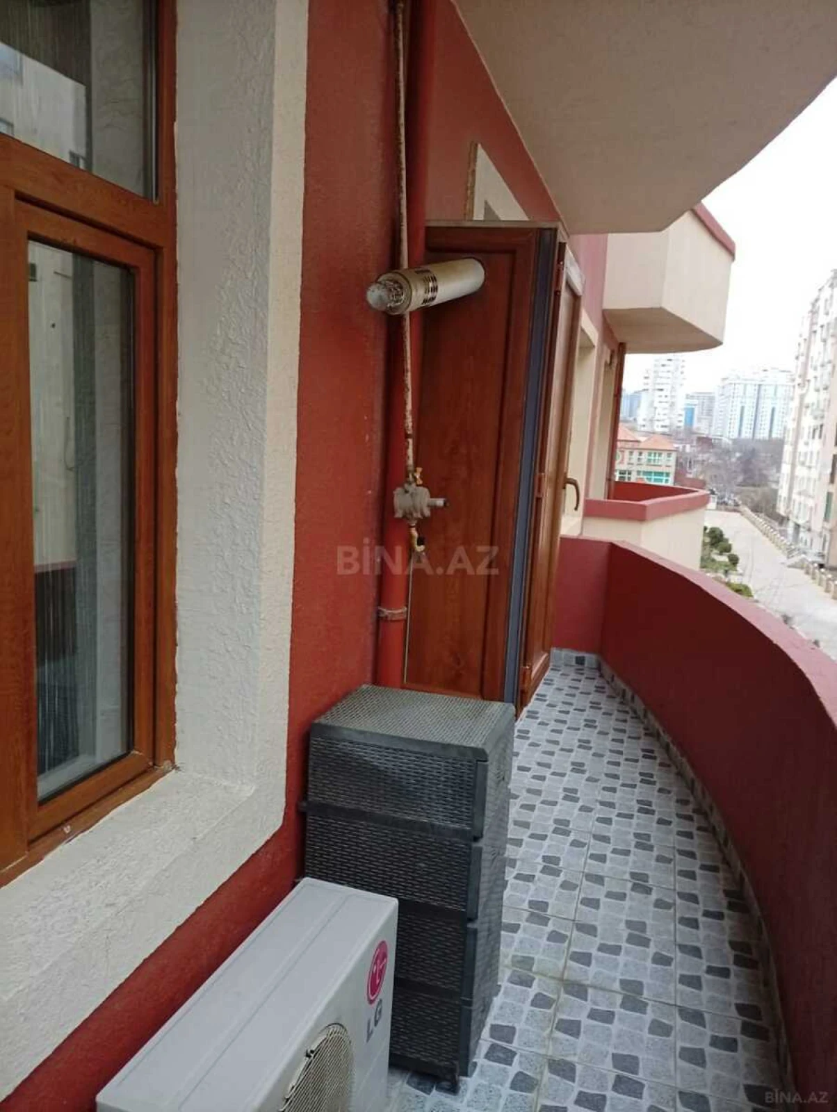 Satılır 2 otaqlı mənzil 65 m²