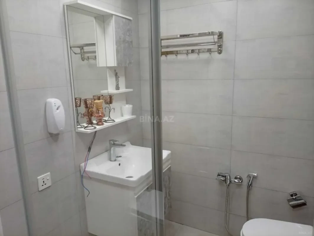 Satılır 2 otaqlı mənzil 65 m²