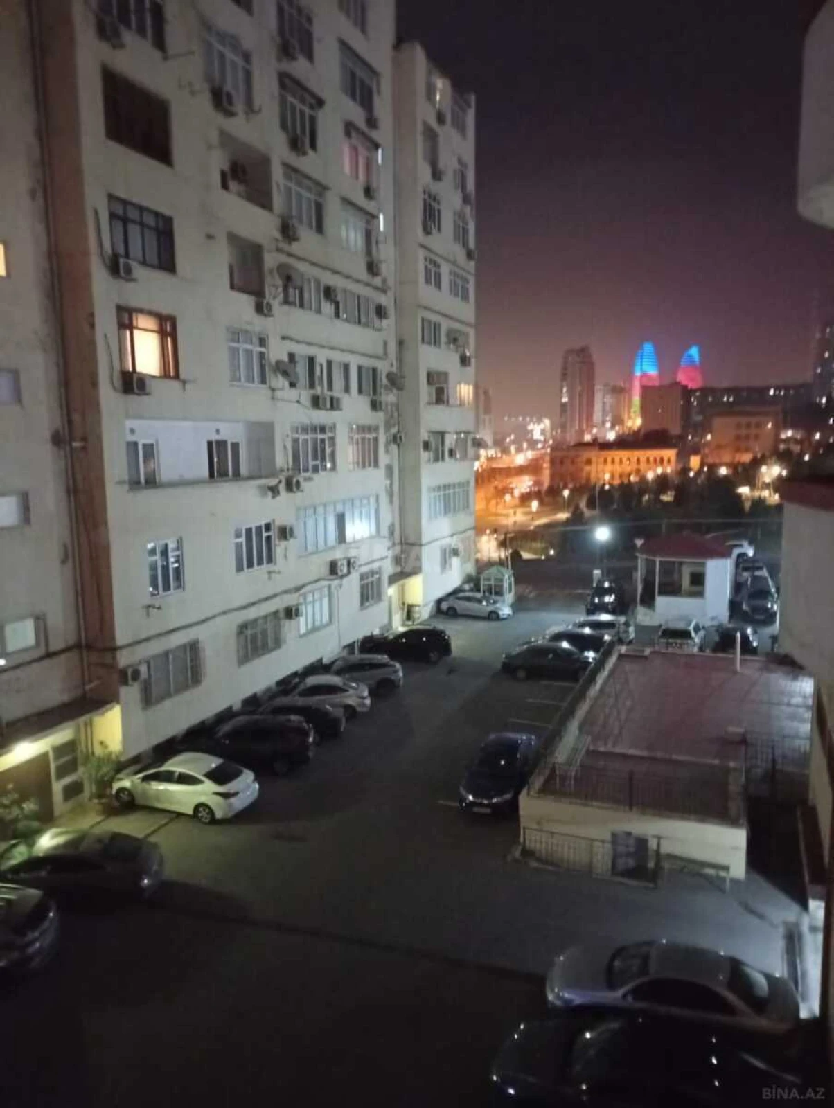 Satılır 2 otaqlı mənzil 65 m²