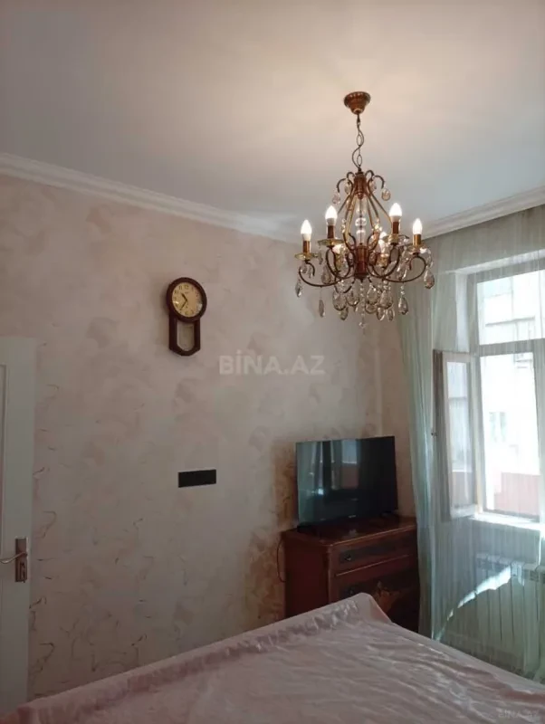 Satılır 2 otaqlı mənzil 65 m²