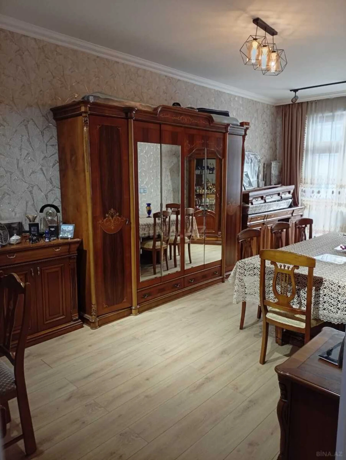 Satılır 2 otaqlı mənzil 65 m²