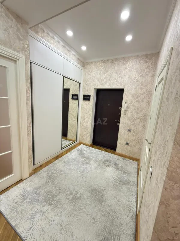 Kirayə verilir 2 otaqlı mənzil 70 m²