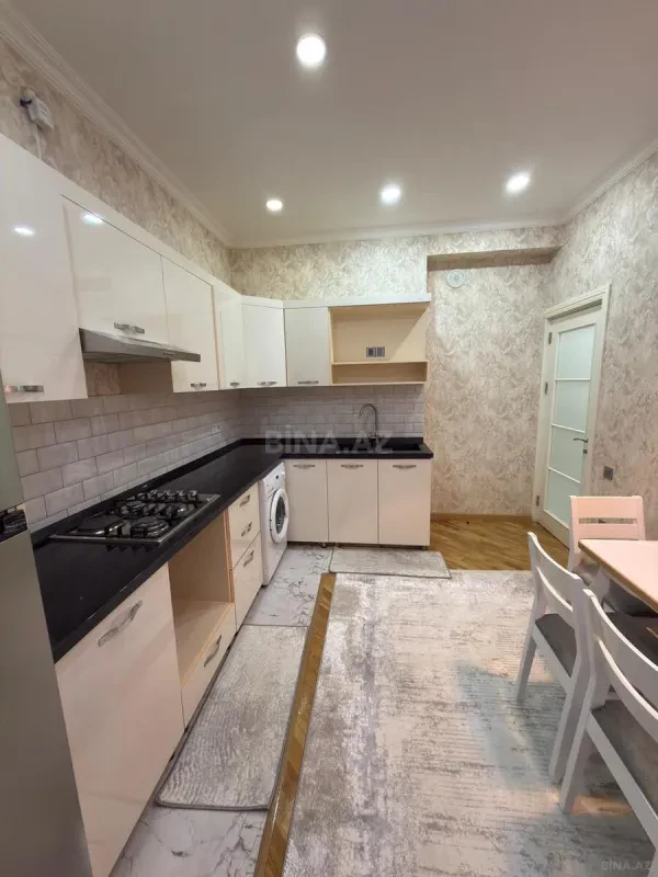 Kirayə verilir 2 otaqlı mənzil 70 m²