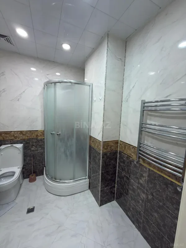 Kirayə verilir 2 otaqlı mənzil 70 m²