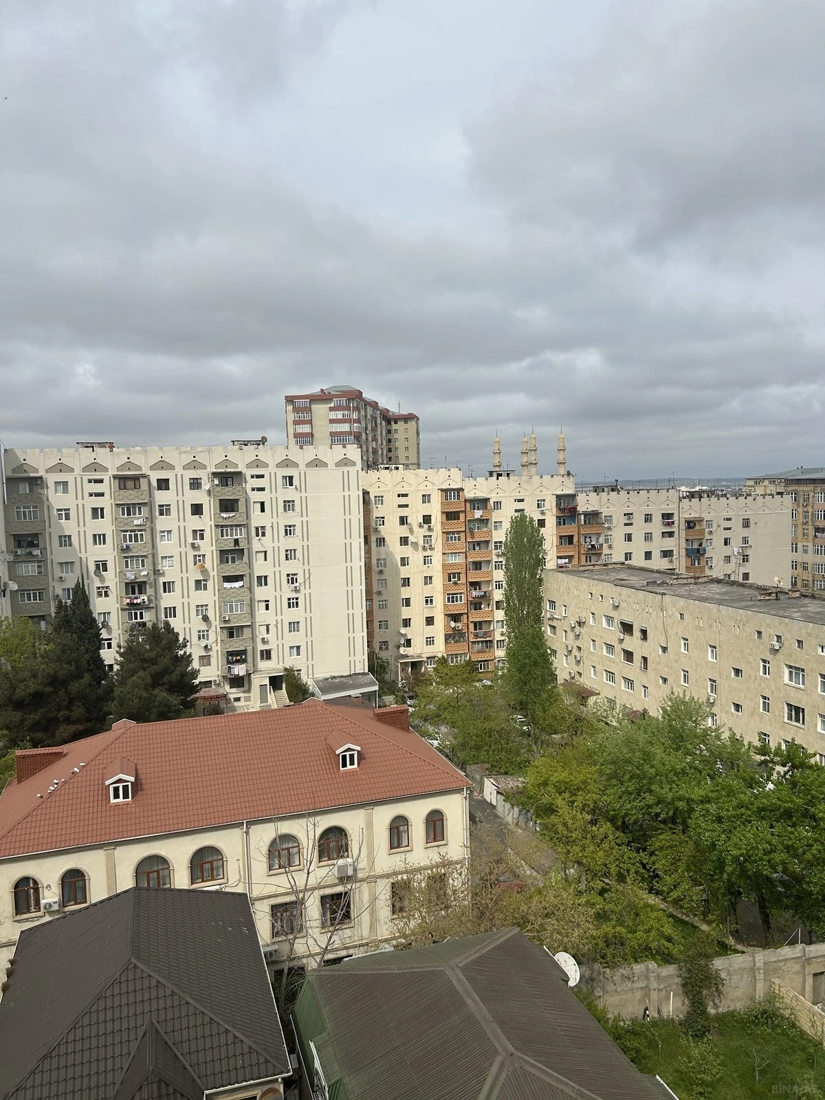 Satılır 3 otaqlı mənzil 60 m²
