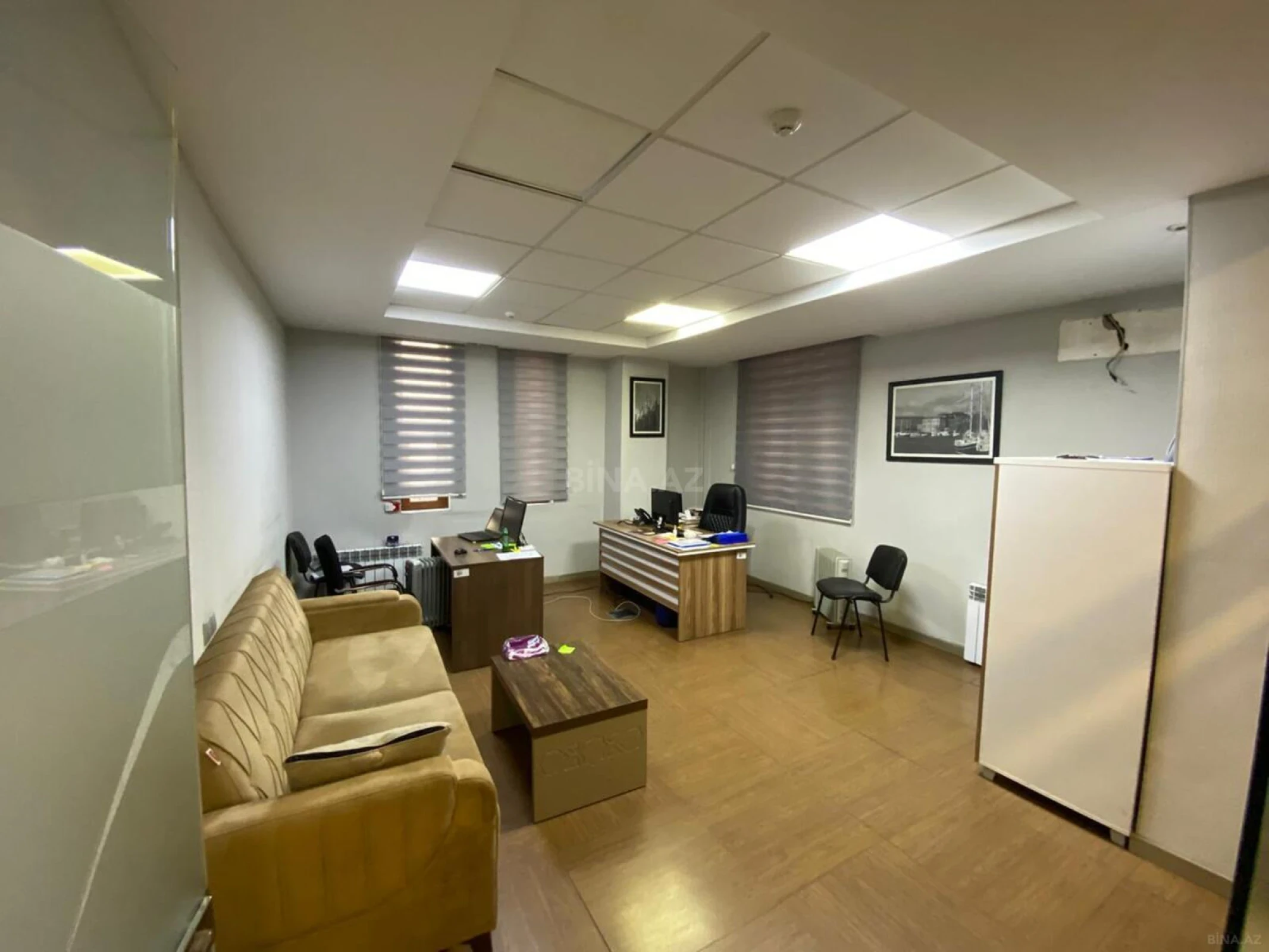 Kirayə verilir 20 otaqlı ofis 1250 m²