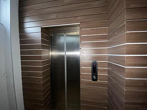 Kirayə verilir 20 otaqlı ofis 1250 m²