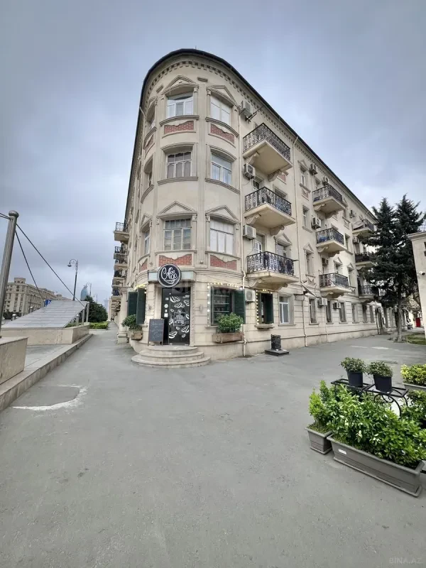 Satılır 3 otaqlı mənzil 60 m²
