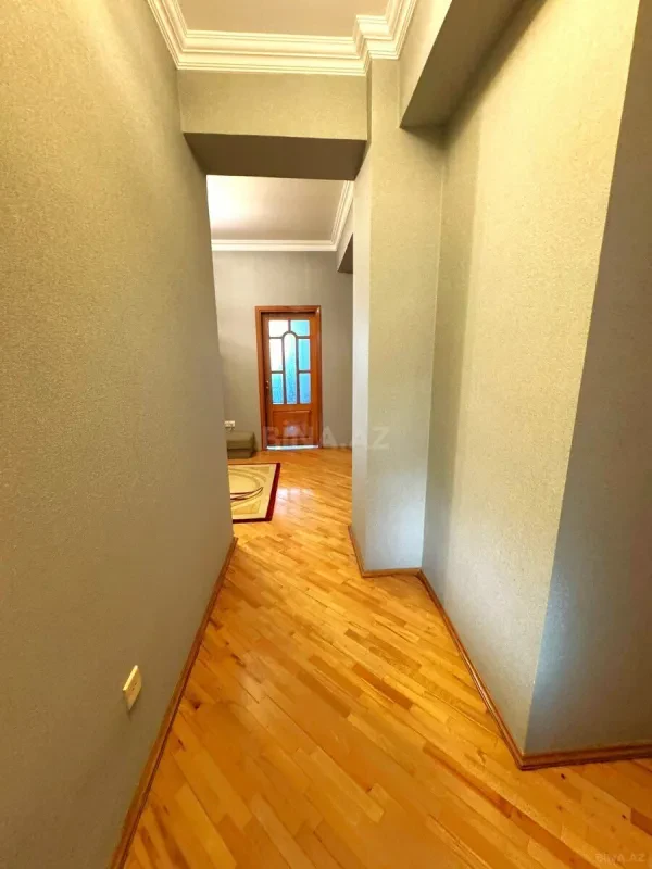 Kirayə verilir 3 otaqlı mənzil 130 m²