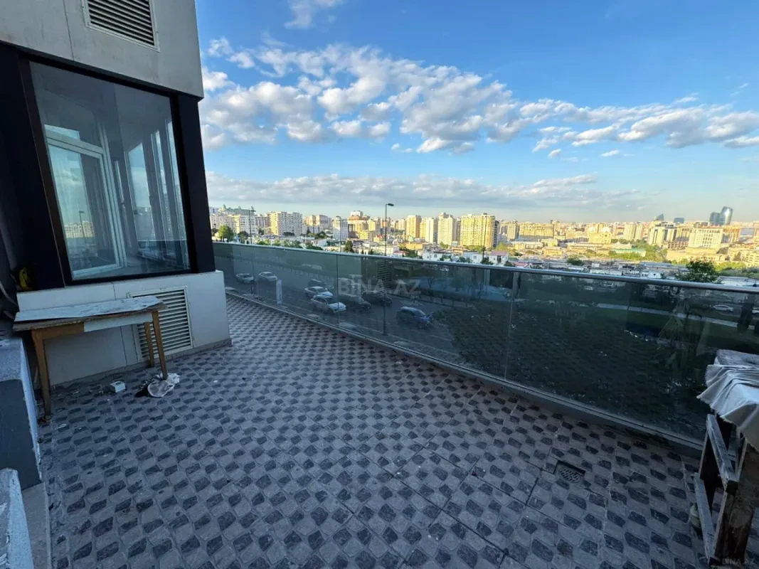 Kirayə verilir 3 otaqlı mənzil 130 m²