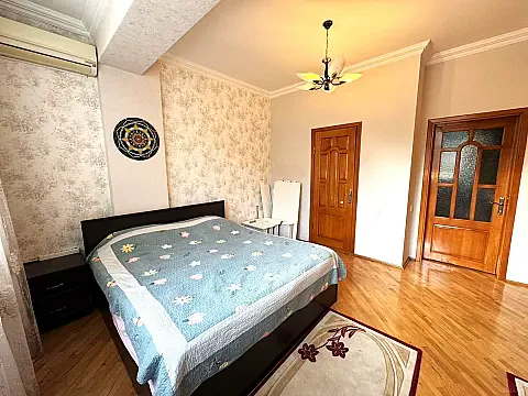 Kirayə verilir 3 otaqlı mənzil 130 m²