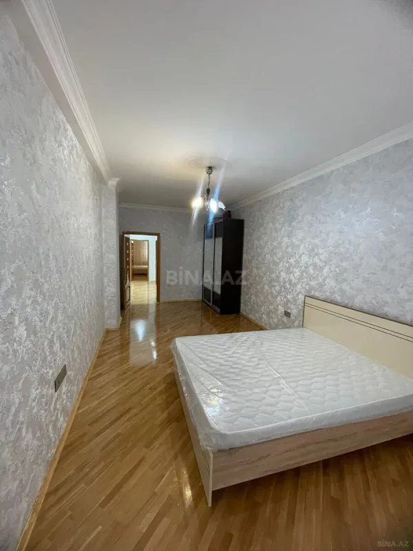 Kirayə verilir 3 otaqlı mənzil 125 m²