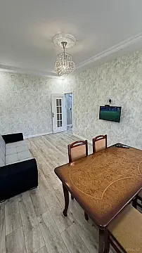 Kirayə verilir 2 otaqlı mənzil 60 m²