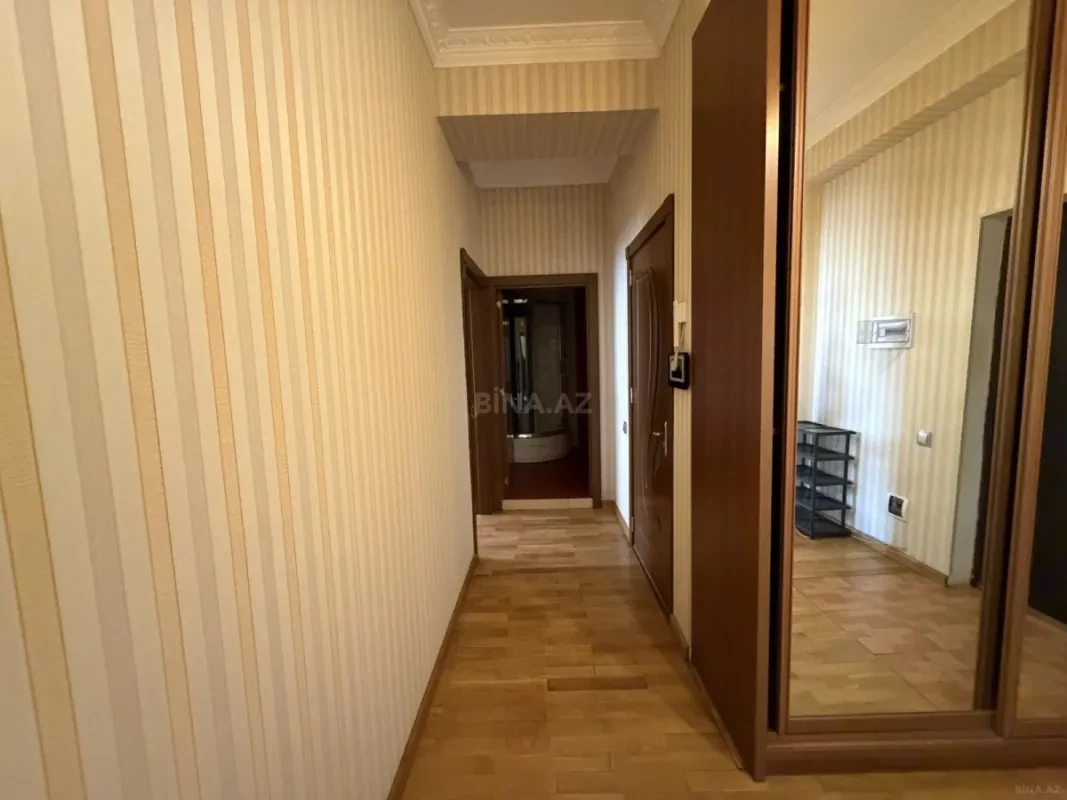 Kirayə verilir 2 otaqlı mənzil 90 m²