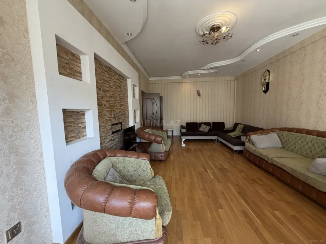 Kirayə verilir 2 otaqlı mənzil 90 m²