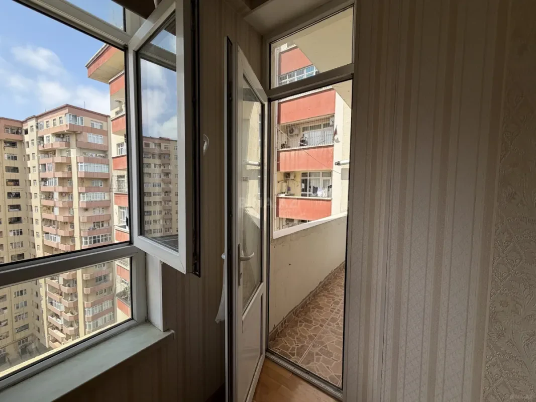 Kirayə verilir 2 otaqlı mənzil 90 m²